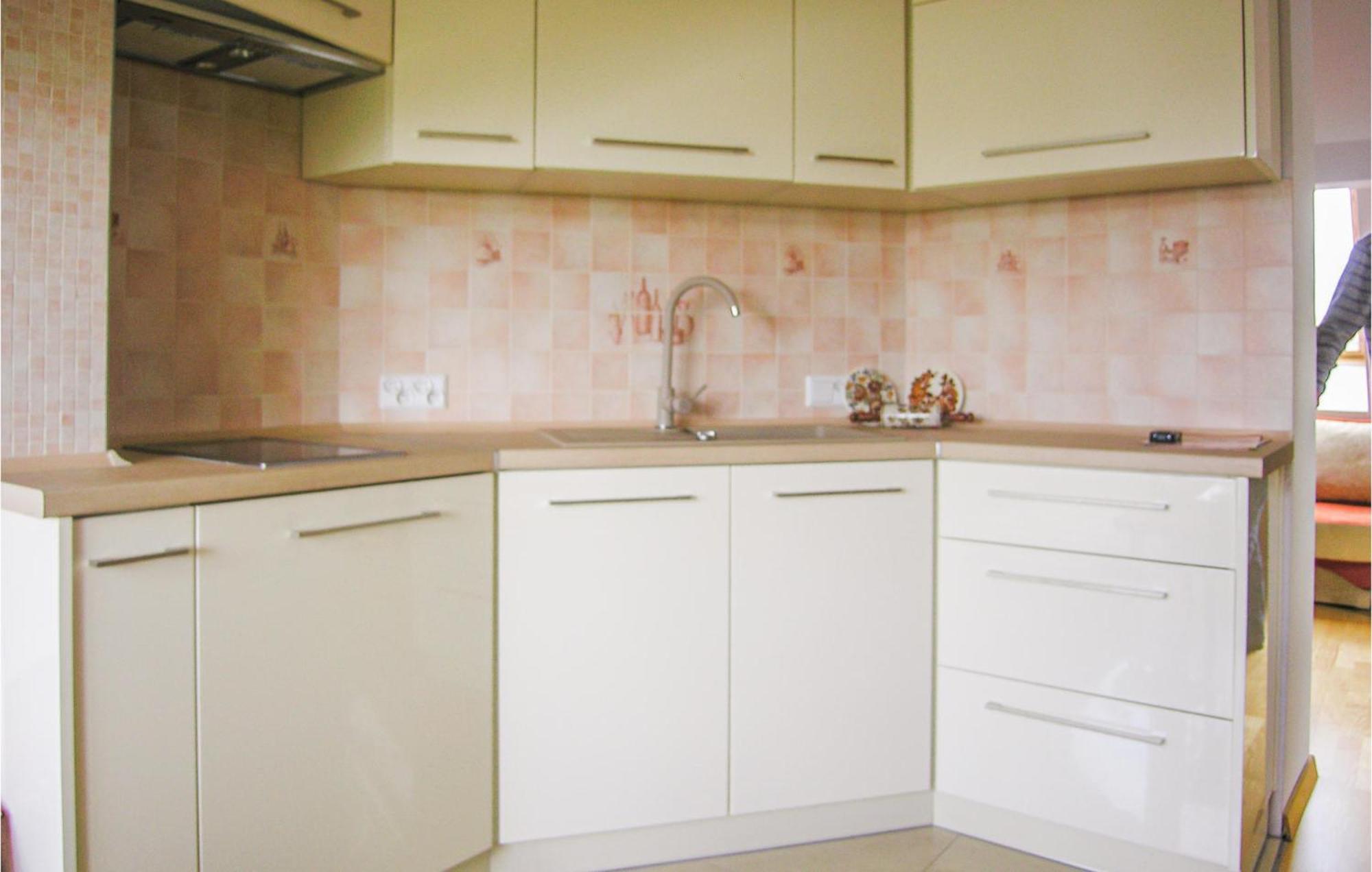 1 Bedroom Gorgeous Apartment In Gdansk Stogi Bagian luar foto