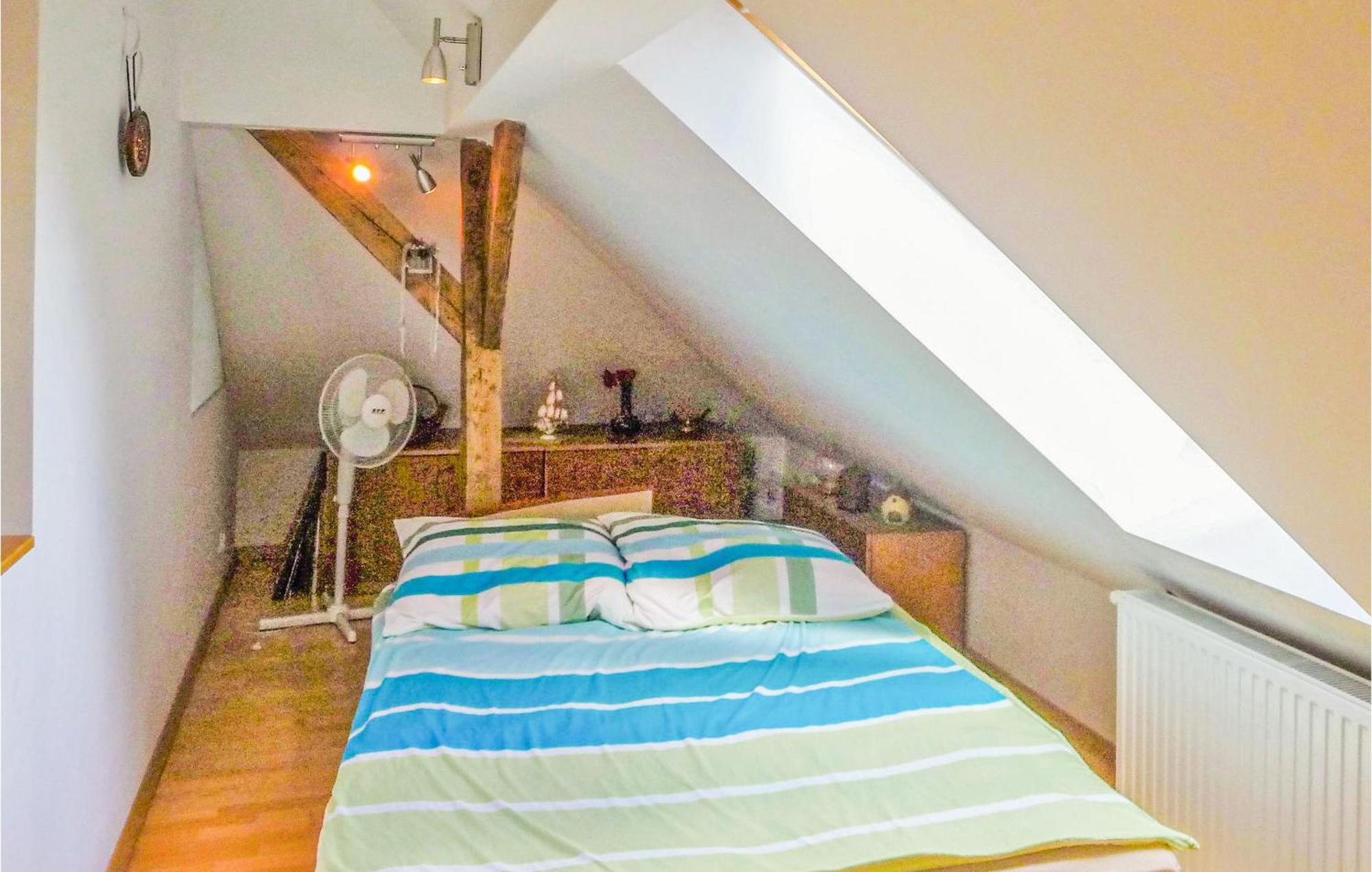 1 Bedroom Gorgeous Apartment In Gdansk Stogi Bagian luar foto